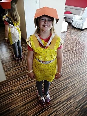 Grafika #3: Ekologiczny Pokaz Mody