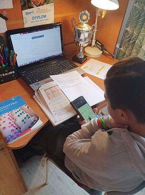 Grafika #9: Zdalne nauczanie w klasie V B