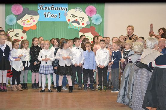 Grafika #5: Tak wiele zawdzięczamy naszym babciom i dziadkom, dlatego ich święto uczciliśmy w szczególny sposób!