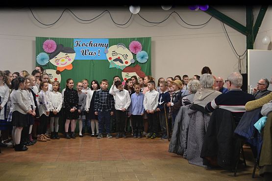 Grafika #17: Tak wiele zawdzięczamy naszym babciom i dziadkom, dlatego ich święto uczciliśmy w szczególny sposób!