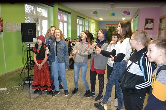 Grafika #6: Karnawał w naszej szkole.