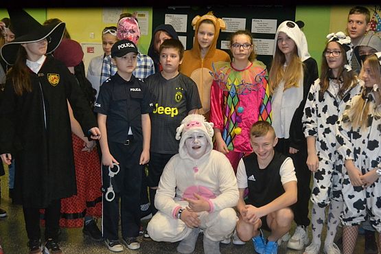 Grafika #23: Karnawał w naszej szkole.