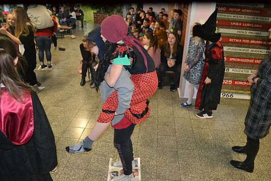 Grafika #27: Karnawał w naszej szkole.