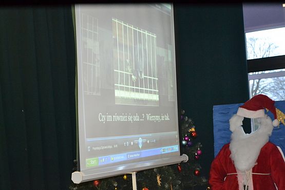 Grafika #13: #Razem Na Święta