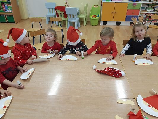 Grafika #19: Mikołajki w przedszkolu