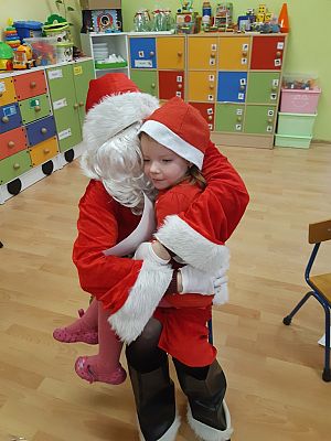 Grafika #9: Mikołajki w przedszkolu