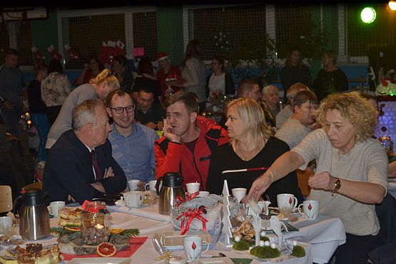 Grafika #58: VI Rodzinny Kiermasz Świąteczny