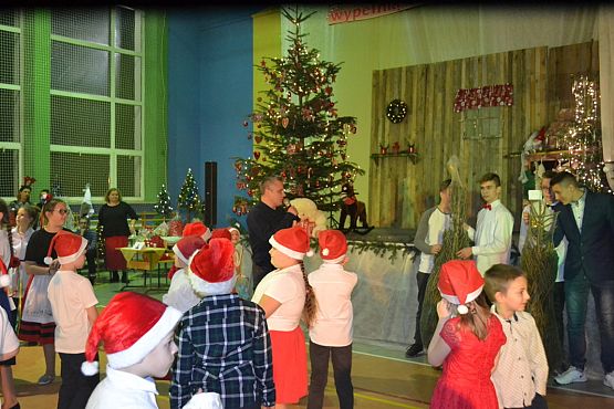 Grafika #66: VI Rodzinny Kiermasz Świąteczny