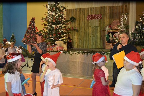 Grafika #78: VI Rodzinny Kiermasz Świąteczny