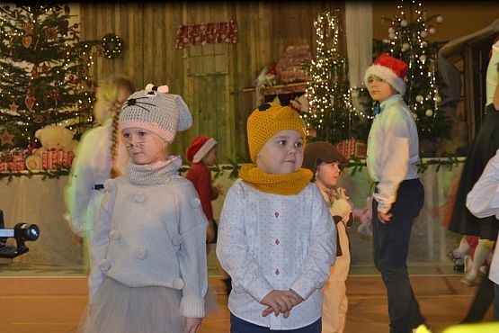 Grafika #86: VI Rodzinny Kiermasz Świąteczny