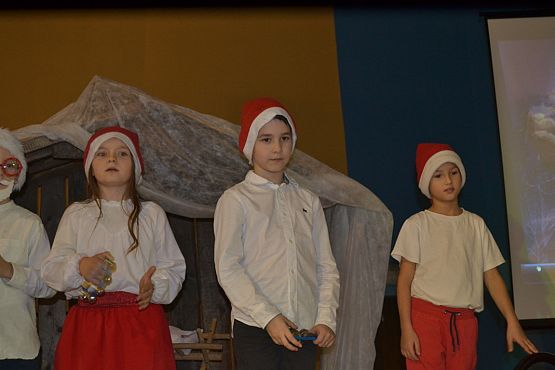 Grafika #95: VI Rodzinny Kiermasz Świąteczny