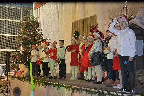 Grafika #99: VI Rodzinny Kiermasz Świąteczny