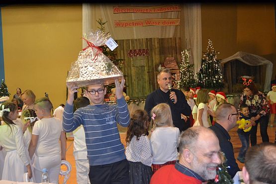 Grafika #116: VI Rodzinny Kiermasz Świąteczny