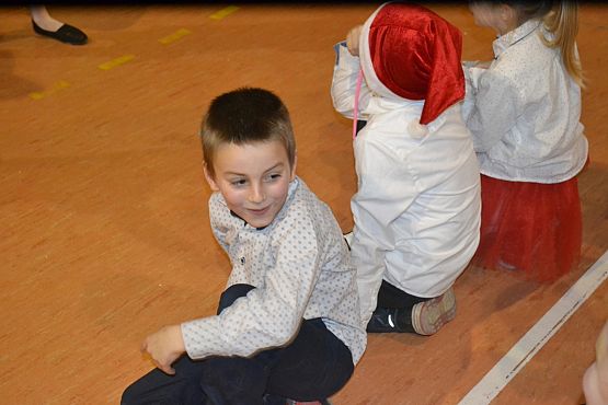 Grafika #129: VI Rodzinny Kiermasz Świąteczny