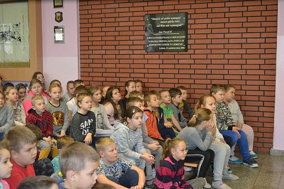 Grafika #7: Ilustracje muzyką malowane.