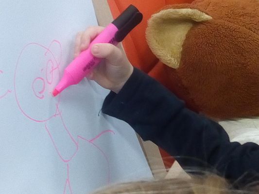 Grafika #11: Misiowe spotkanie w bibliotece