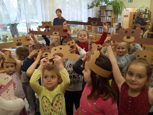 Grafika #0: Misiowe spotkanie w bibliotece