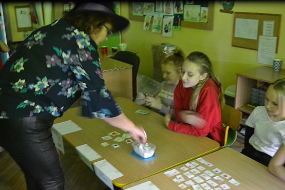 Grafika #9: Zabawa Andrzejkowa