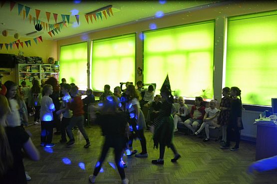 Grafika #16: Zabawa Andrzejkowa