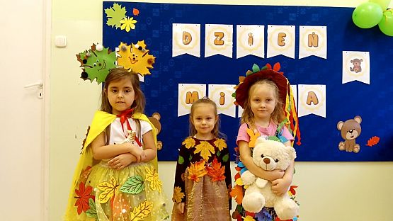 Grafika #5: Jesienny bal z misiem