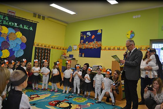 Grafika #8: Pasowanie w Przedszkolu