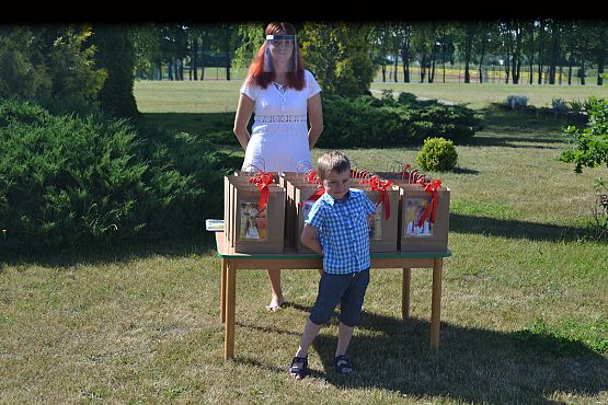 Grafika #1: Zakończenie roku przedszkolnego - grupa "Zuchy"