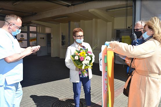 Grafika #7: #JESTEŚMY Z WAMI - DZIĘKUJEMY