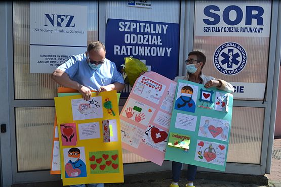 Grafika #9: #JESTEŚMY Z WAMI - DZIĘKUJEMY