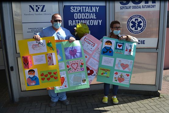 Grafika #0: #JESTEŚMY Z WAMI - DZIĘKUJEMY