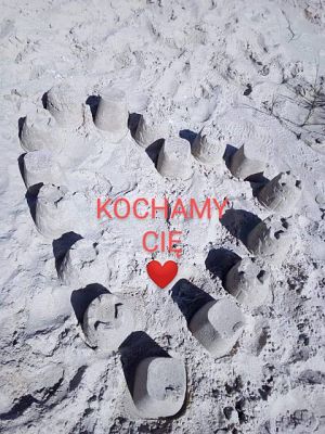 Grafika #3: 100 świeczek z okazji 100tnych urodzin Jana Pawła II