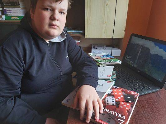 Grafika #1: Nauka zdalna w starszych klasach