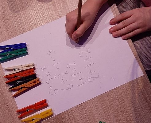 Grafika #16: Prace Leśnych Skrzatów