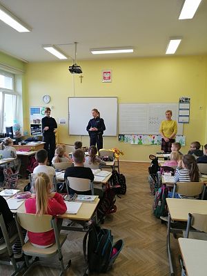 Grafika #10: Uczę się bezpieczeństwa"