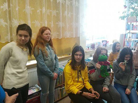 Grafika #1: DZIEŃ ŻABY