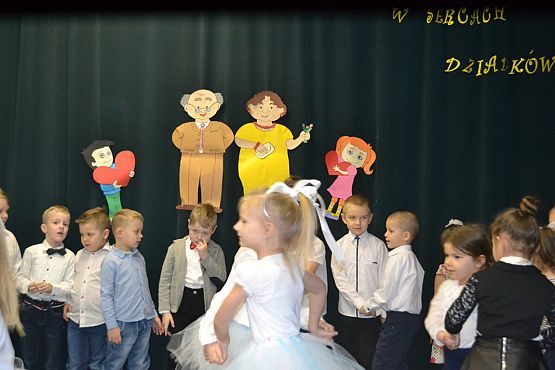 Grafika #45: Dzień Babci i Dziadka w Przedszkolu