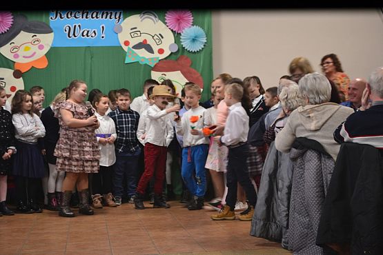 Grafika #21: Tak wiele zawdzięczamy naszym babciom i dziadkom, dlatego ich święto uczciliśmy w szczególny sposób!