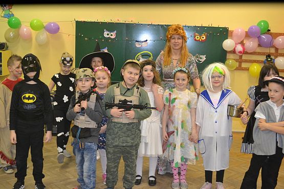 Grafika #13: Bal karnawałowy