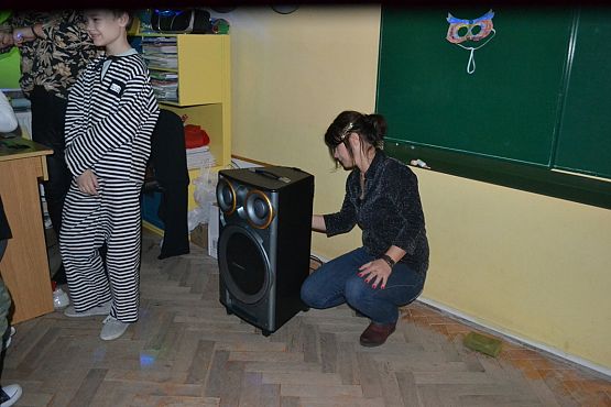 Grafika #4: Bal karnawałowy