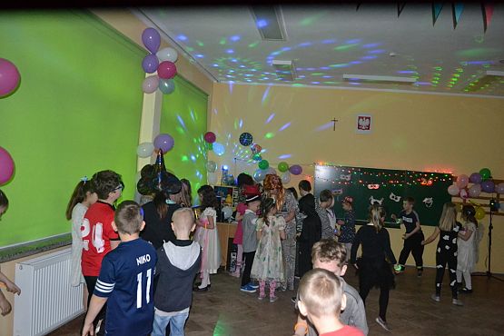 Grafika #15: Bal karnawałowy