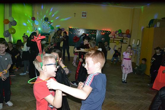 Grafika #21: Bal karnawałowy