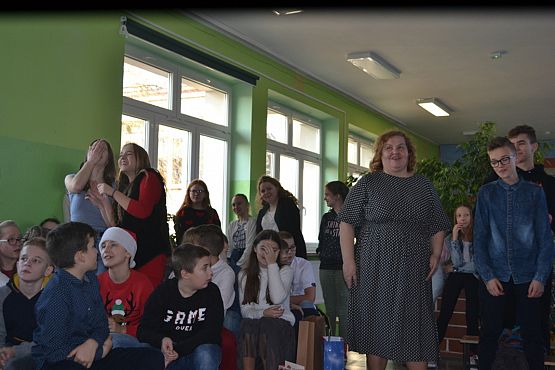 Grafika #2: Wspólne kolędowanie