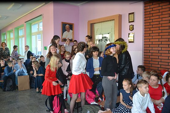 Grafika #12: Wspólne kolędowanie