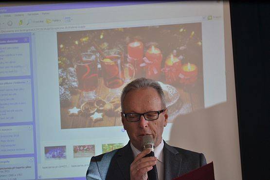 Grafika #21: Wspólne kolędowanie