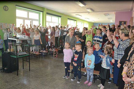 Grafika #25: Wspólne kolędowanie