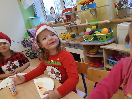 Grafika #23: Mikołajki w przedszkolu