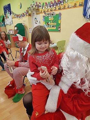 Grafika #5: Mikołajki w przedszkolu