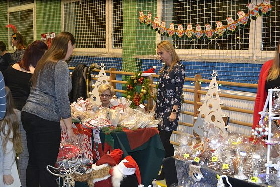 Grafika #4: VI Rodzinny Kiermasz Świąteczny