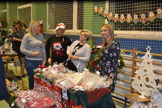 Grafika #15: VI Rodzinny Kiermasz Świąteczny