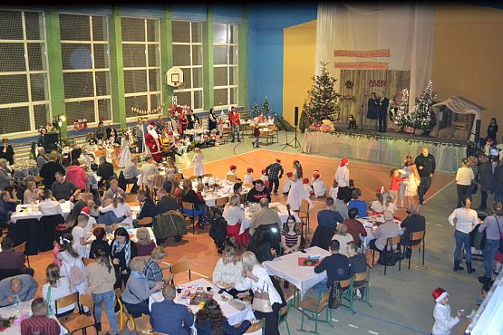 Grafika #25: VI Rodzinny Kiermasz Świąteczny