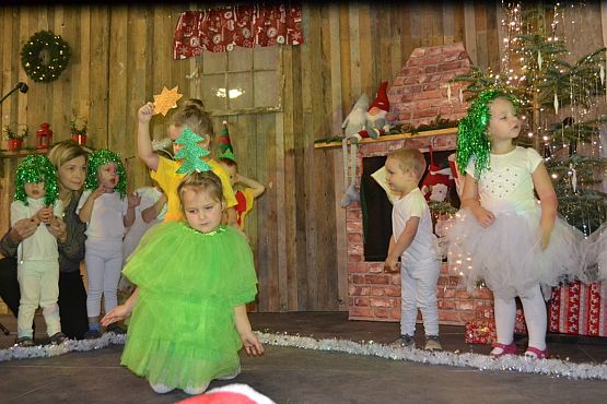 Grafika #33: VI Rodzinny Kiermasz Świąteczny